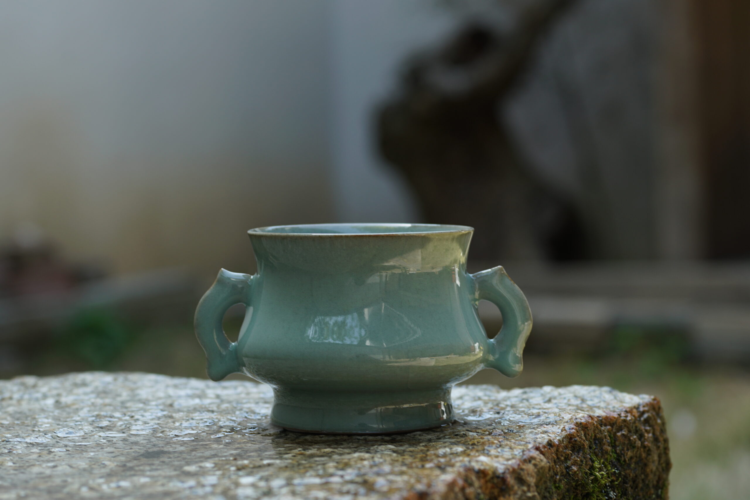 铁胎龙耳簋式香炉