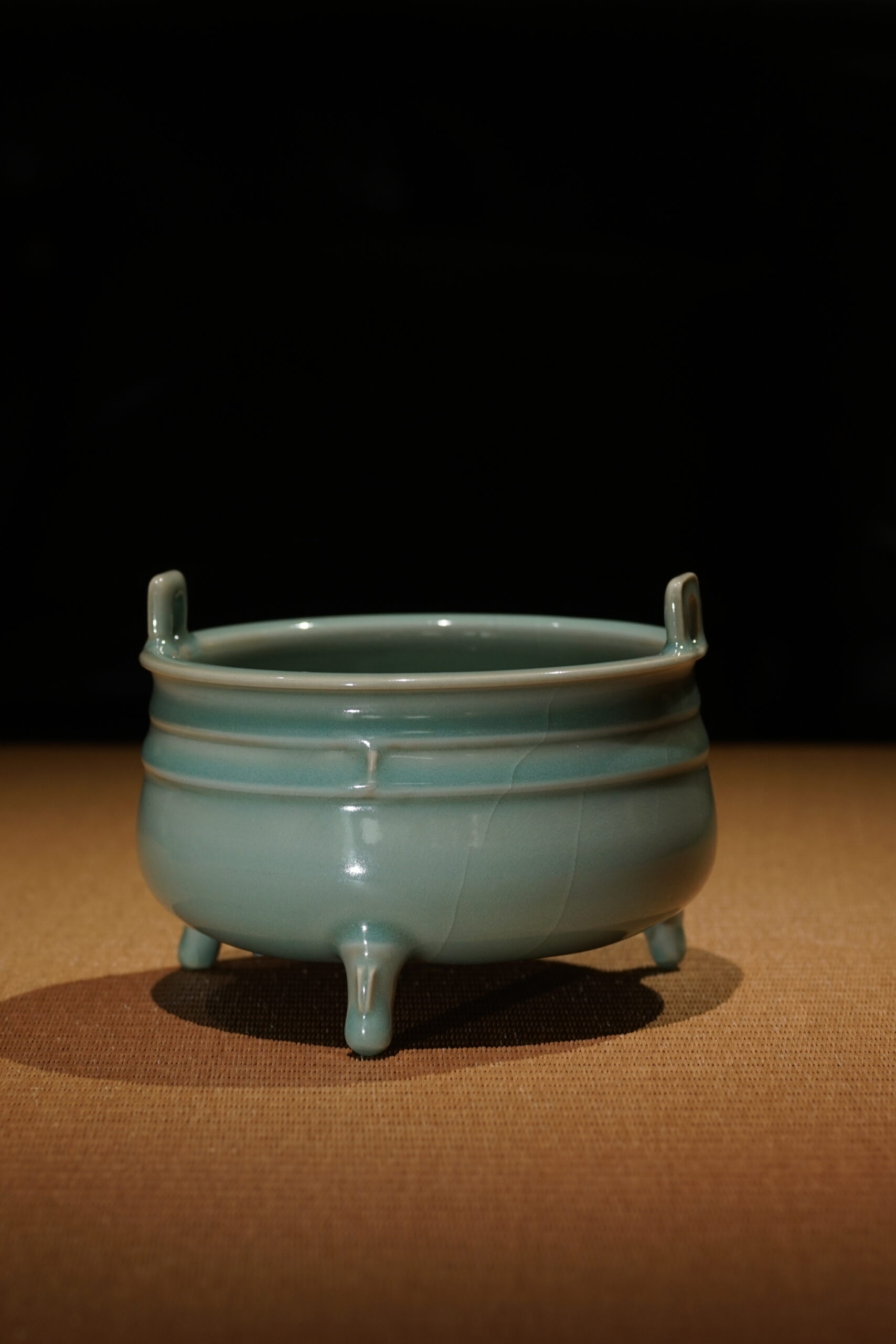 柴烧 支钉鼎式香炉