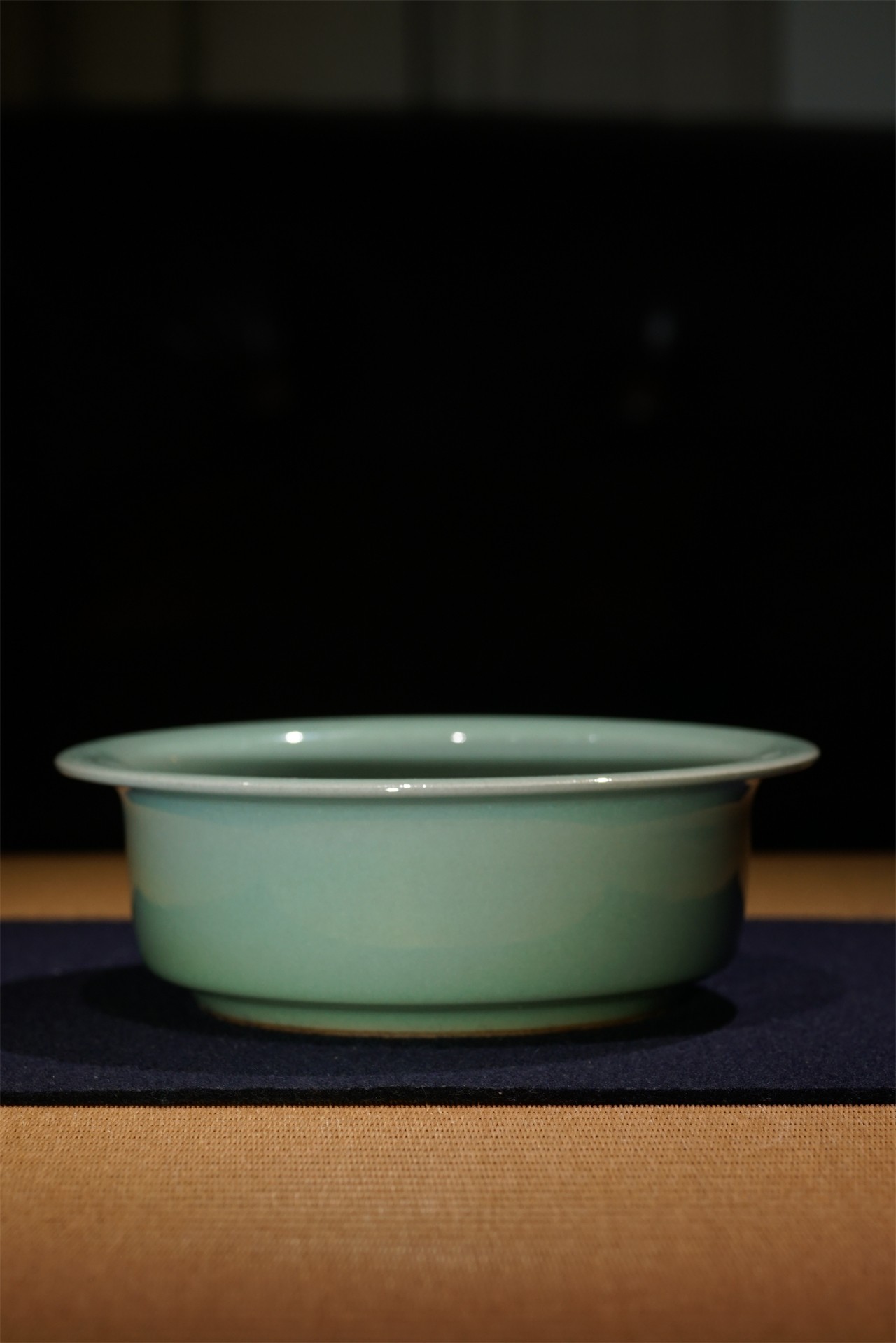 仿官窑折沿大洗