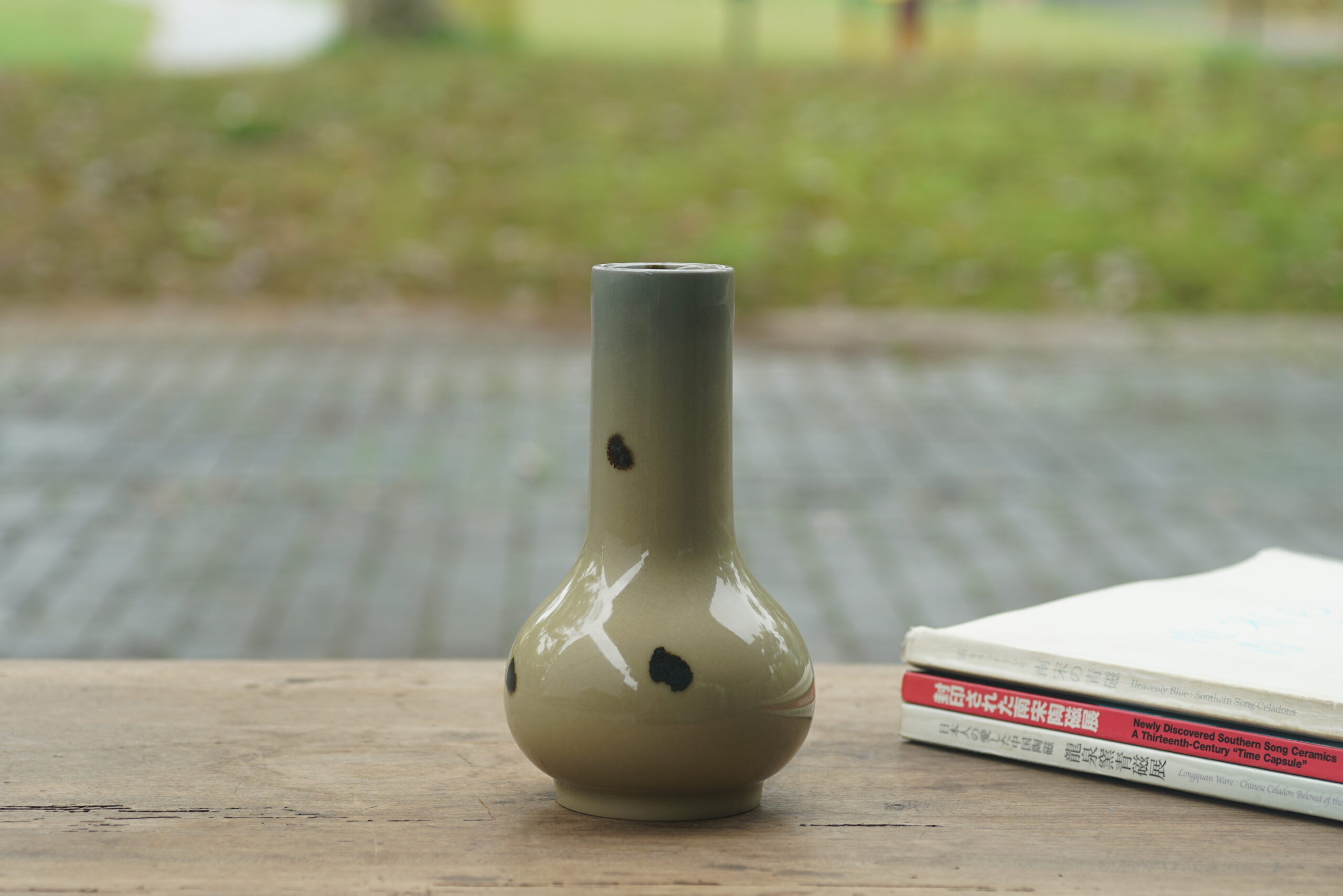 柴烧 点彩长颈瓶